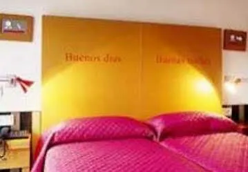 **  Hotel Colors Barcelona Španělsko
